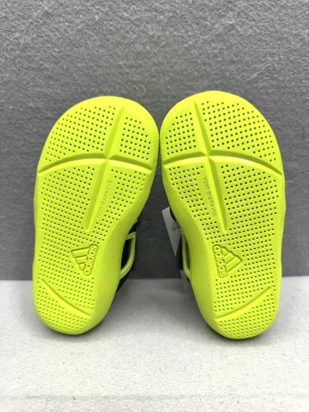 Adidas Kids Altaventure 3 Water Shoe Toddler Size 9K Unisex Black Lime